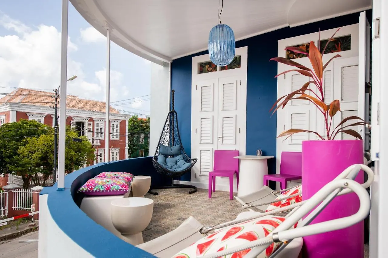 Villa Amalie & Villa Curiel Виллемстад 4*,